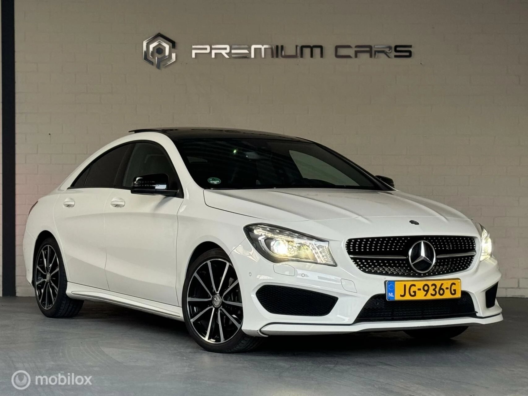 Hoofdafbeelding Mercedes-Benz CLA