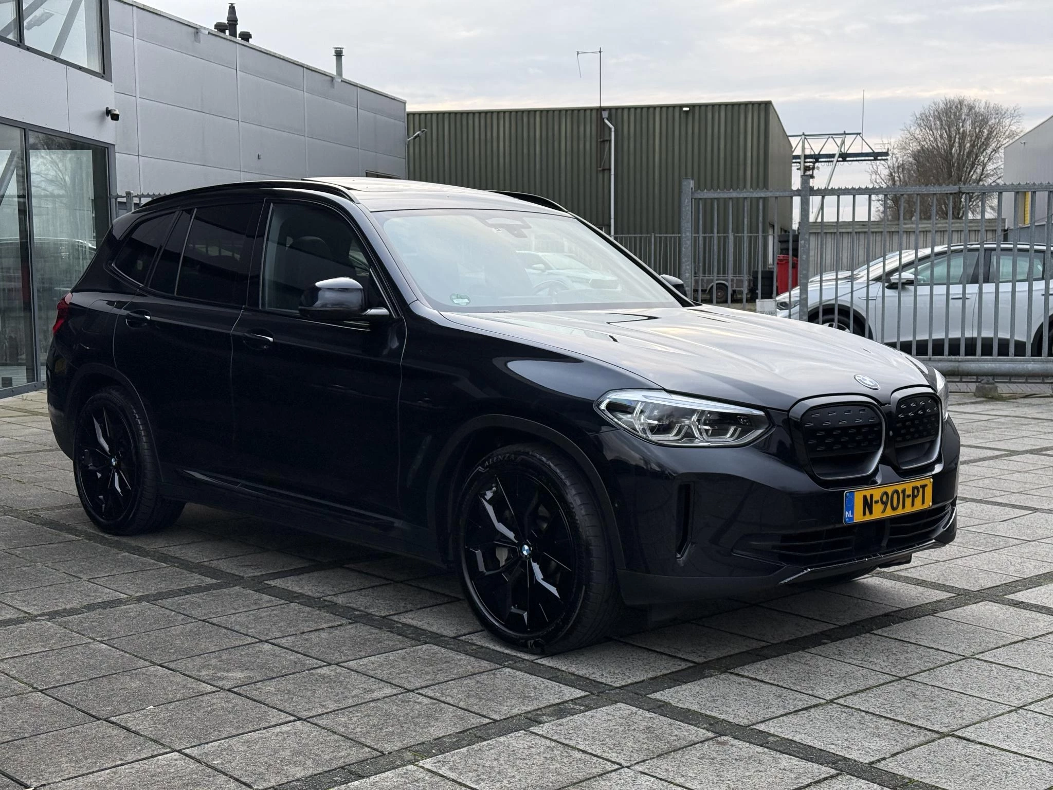 Hoofdafbeelding BMW iX3