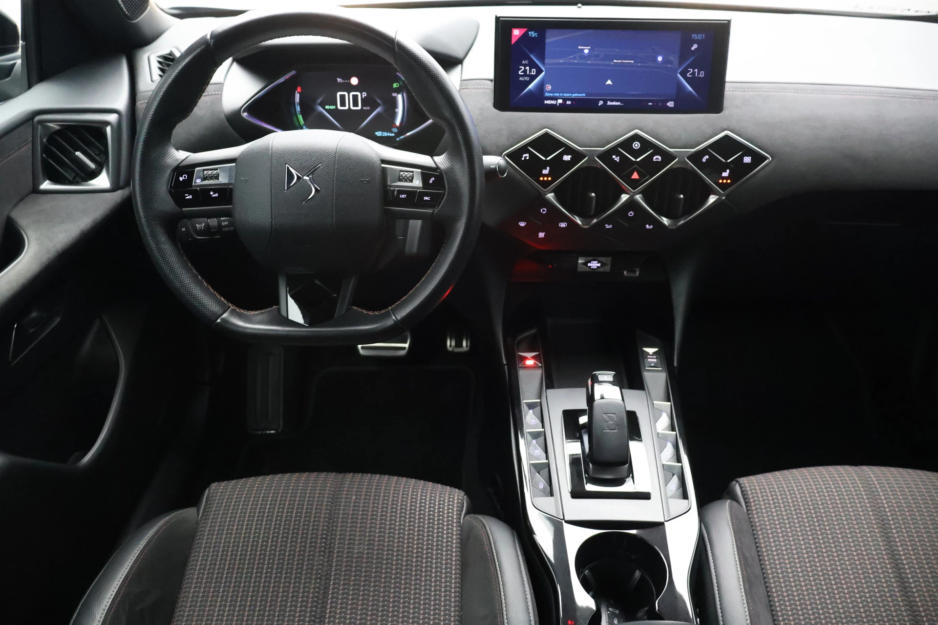 Hoofdafbeelding DS DS 3