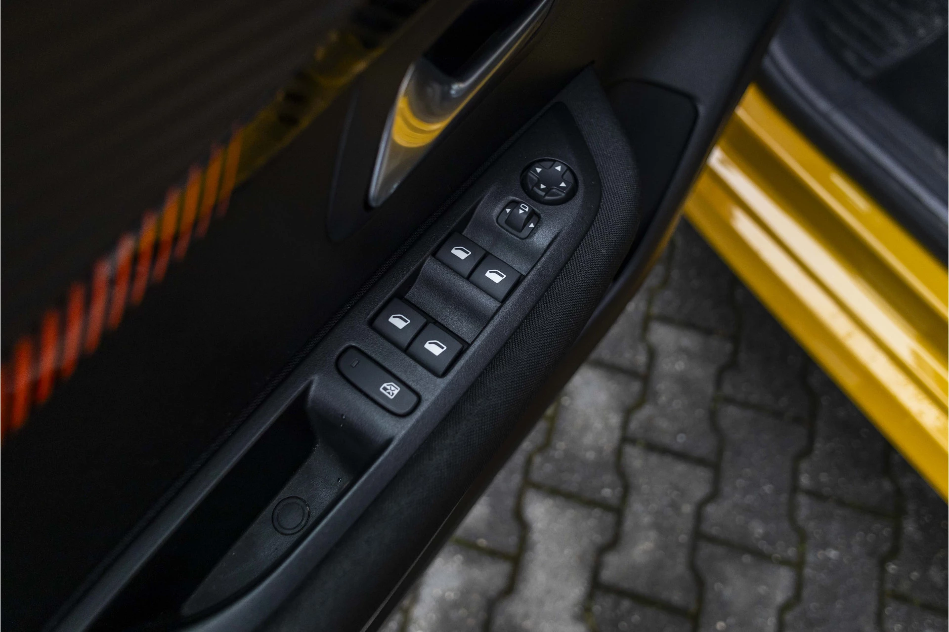 Hoofdafbeelding Peugeot e-208