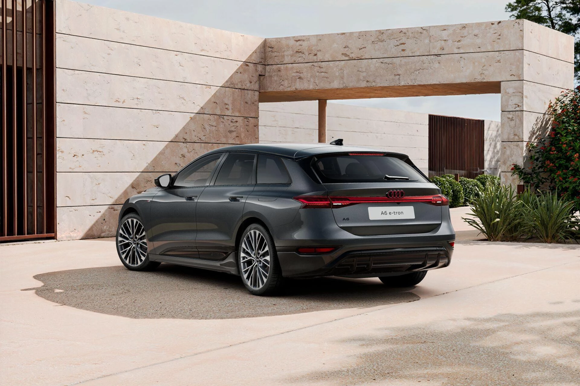 Hoofdafbeelding Audi A6 e-tron