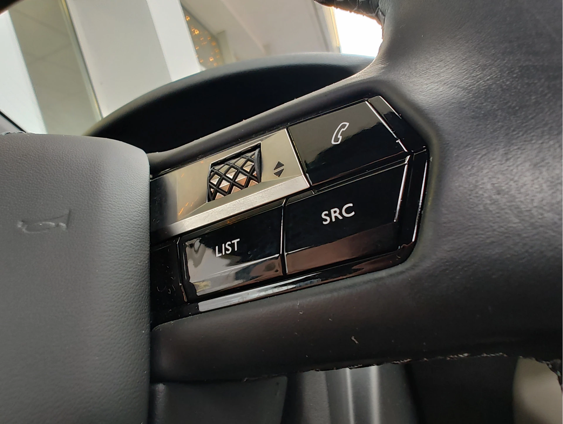 Hoofdafbeelding DS DS 7