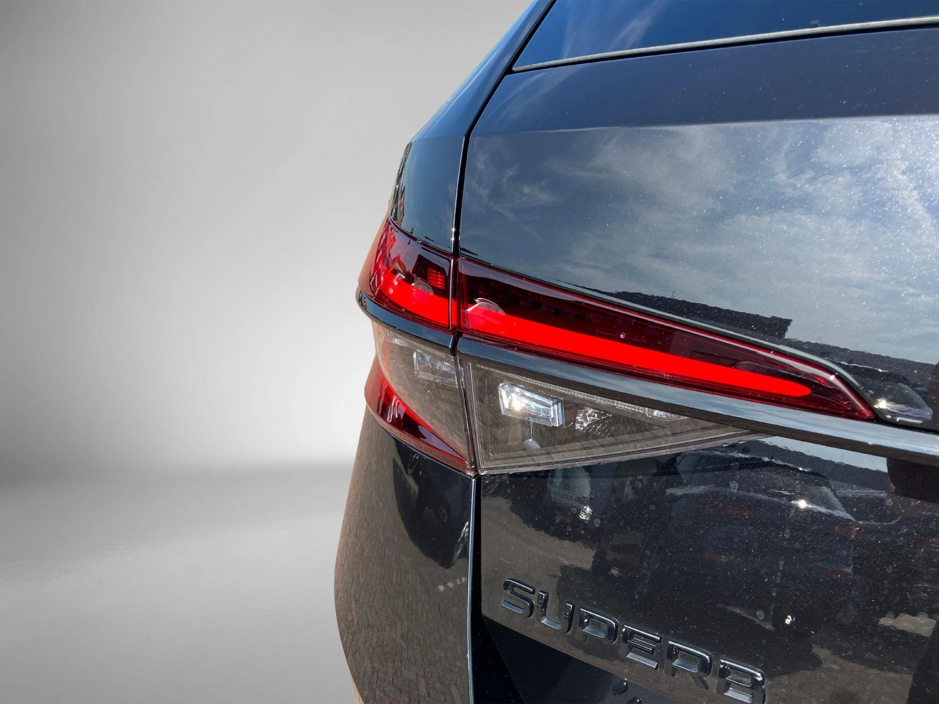 Hoofdafbeelding Škoda Superb