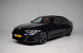 BMW 5-serie 530i 252PK AUT M-SPORT FACELIFT / SCHUIDFAK / ORG.NED / LASER / NAP / SFEERVERLICHTING / 20INCH / CARPLAY / DEALER-OH