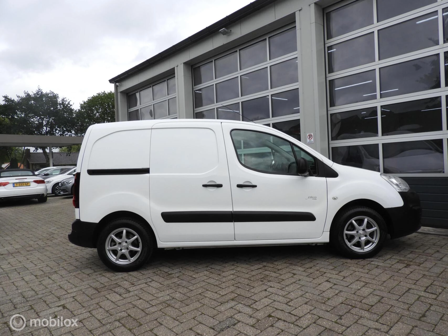 Hoofdafbeelding Peugeot Partner