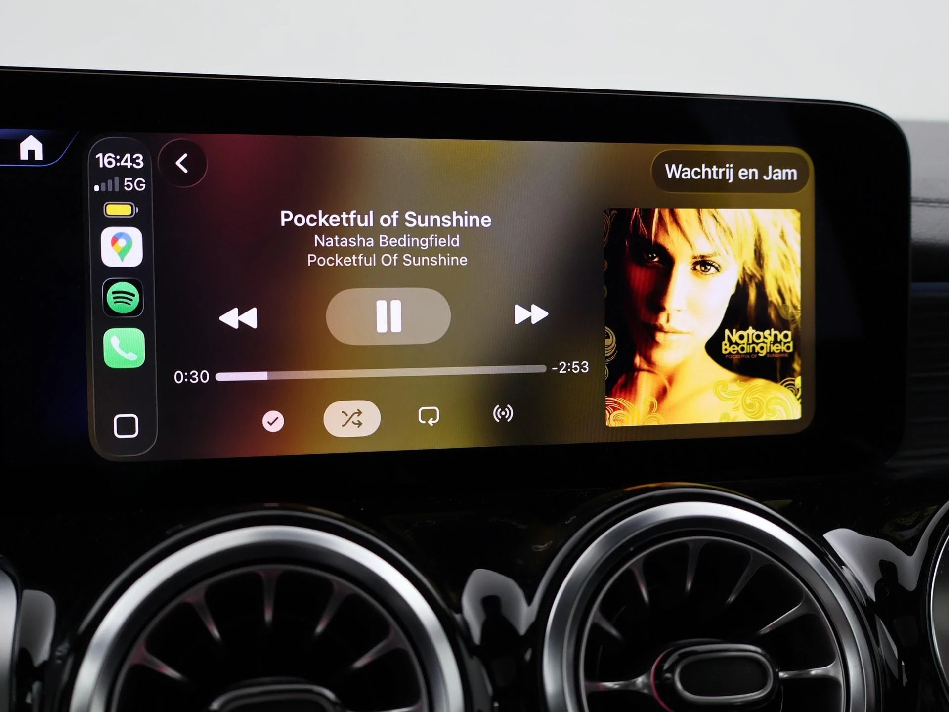 Hoofdafbeelding Mercedes-Benz EQB