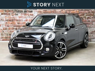 MINI Cooper S Hatchback Serious Business Automaat 5 deurs / Navigatie Professional / John Cooper Works Exterieurpakket / Climate Control / 18 Inch / LED / Sportstoelen / Parkeersensoren /  Colour Line Carbon Black / MINI Yours Interior / Lichtpakket / Bluetooth