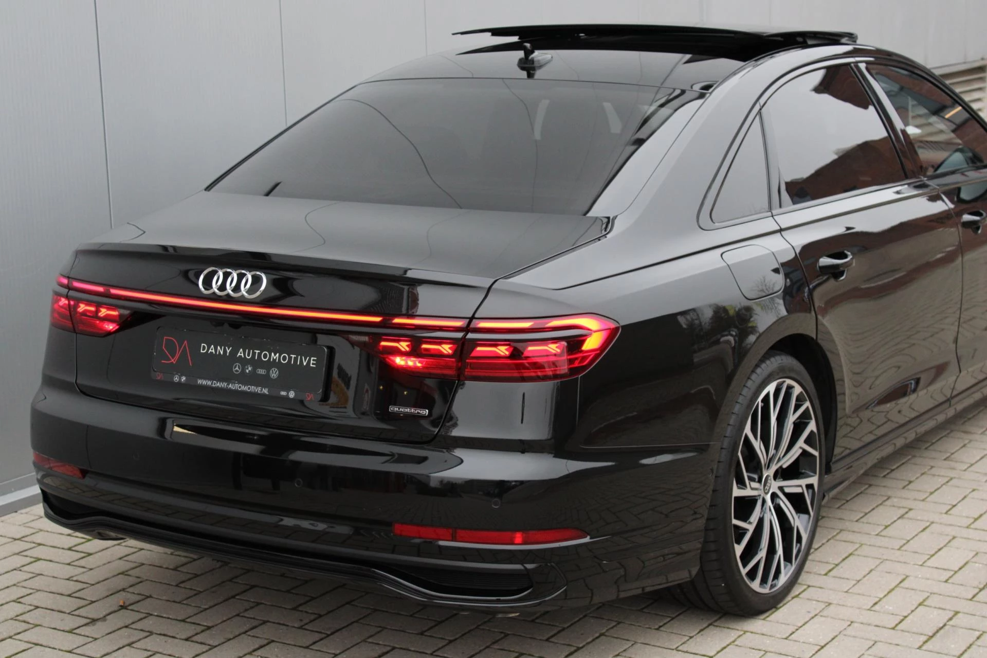 Hoofdafbeelding Audi A8