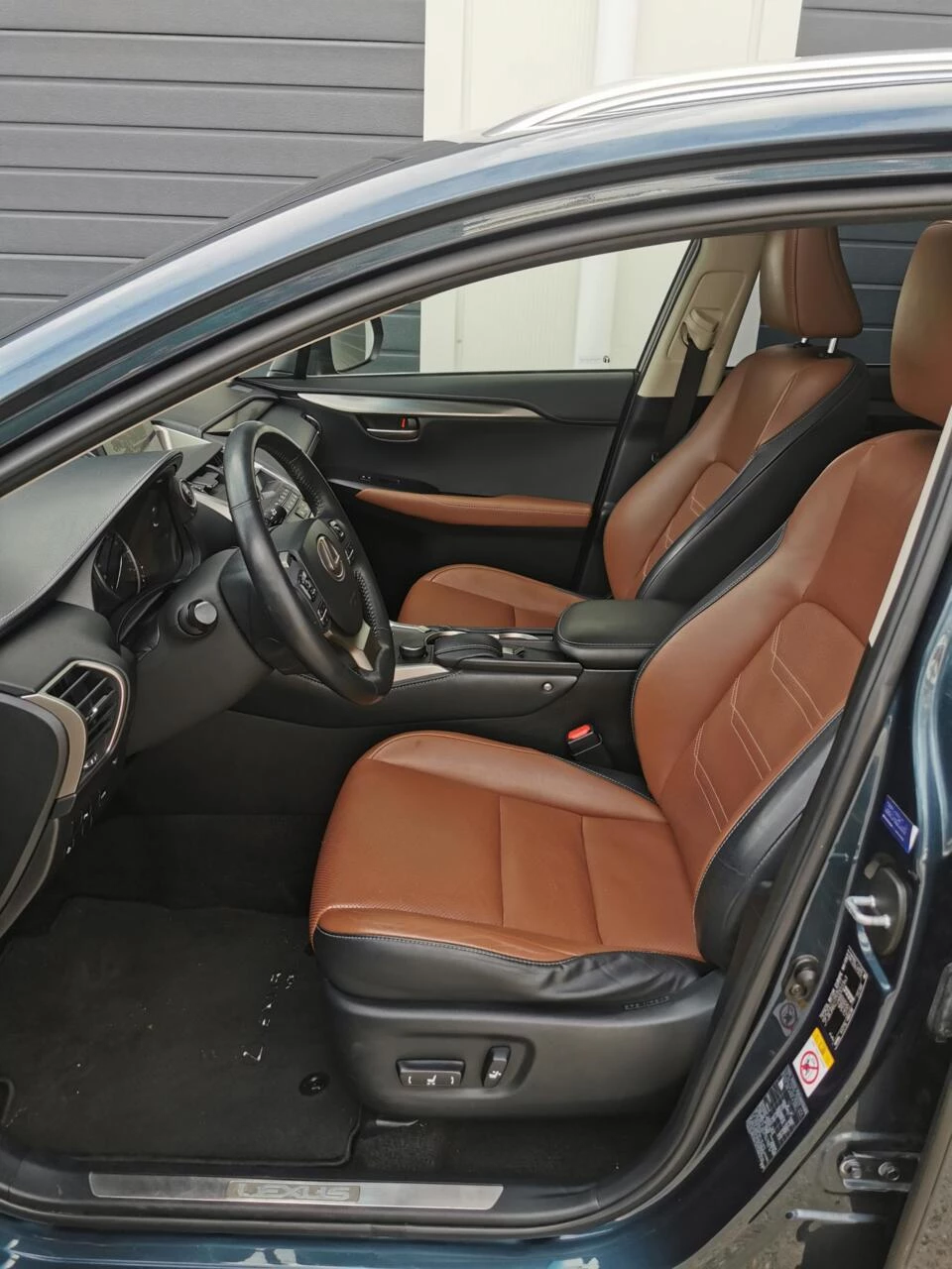 Hoofdafbeelding Lexus NX