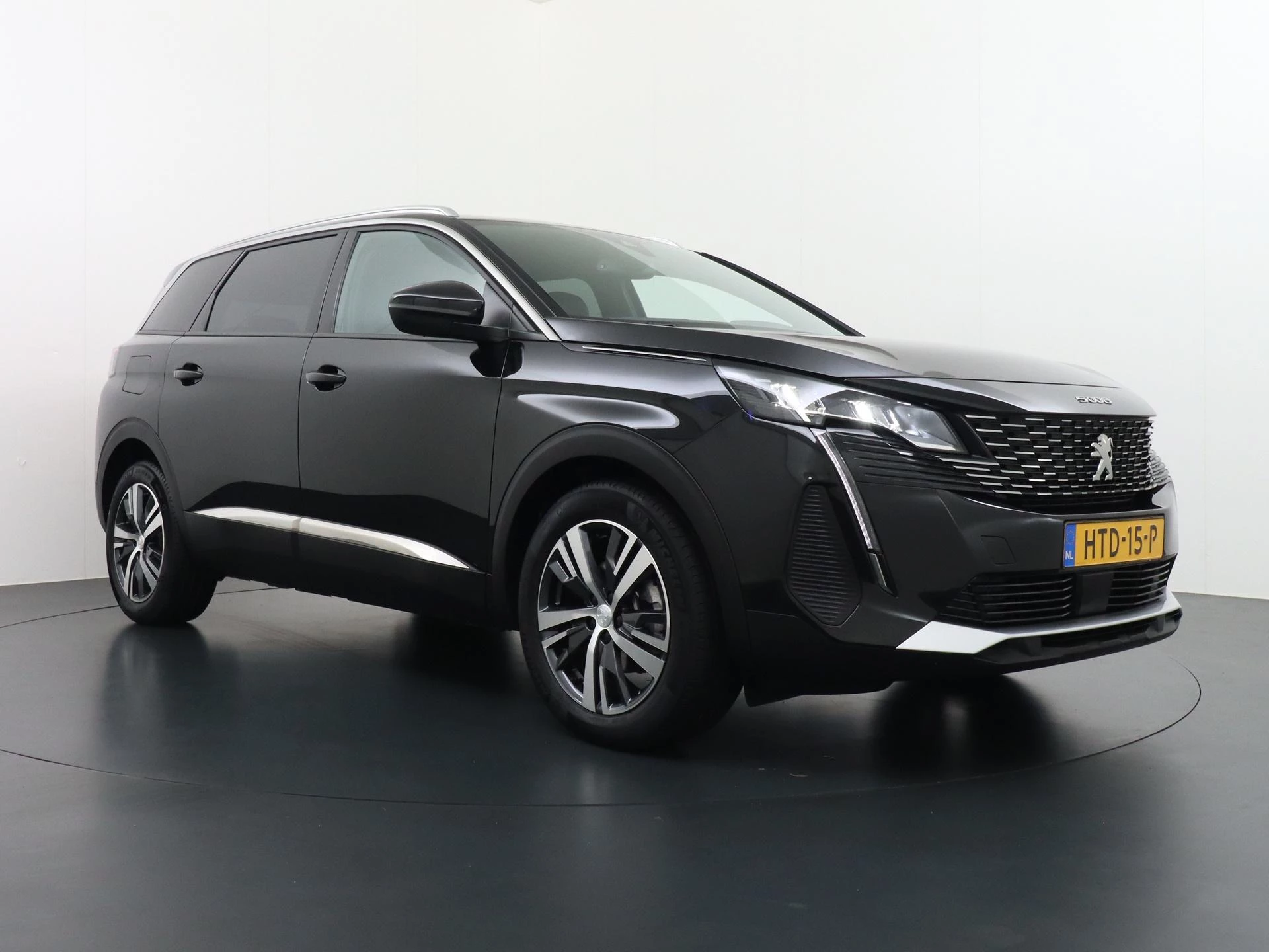 Hoofdafbeelding Peugeot 5008