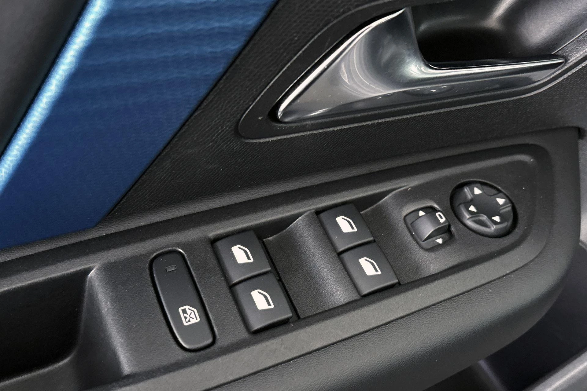 Hoofdafbeelding Citroën ë-C4 X