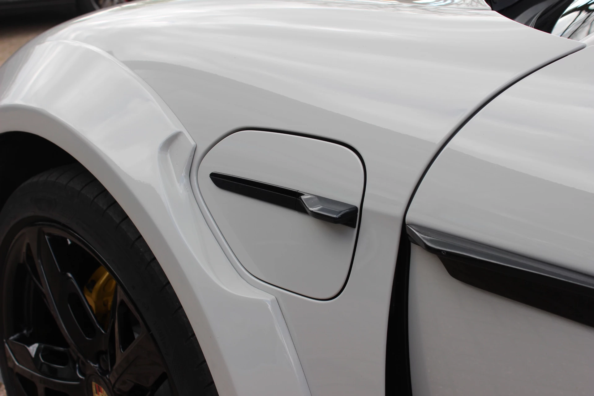 Hoofdafbeelding Porsche Taycan