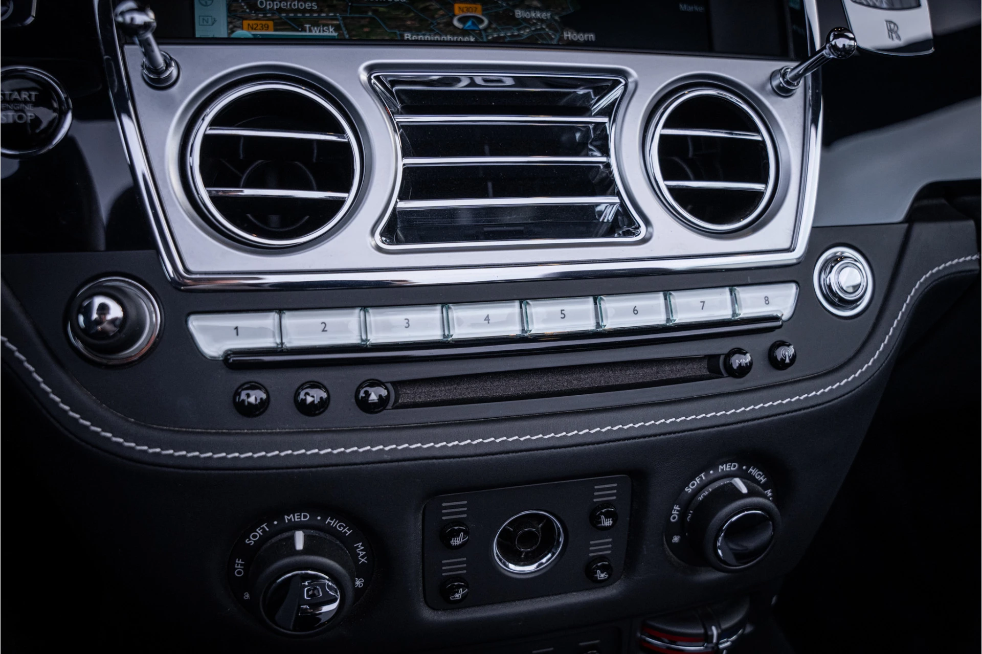 Hoofdafbeelding Rolls-Royce Dawn