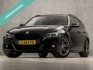 BMW 3 Serie Touring 318i M Sport Automaat (GROOT NAVI, M PAKKET, DIGITAL COCKPIT, STOELVERWARMING, LEDEREN SPORTSTOELEN, CAMERA, ZWART HEMEL, GETINT GLAS, NIEUWSTAAT)