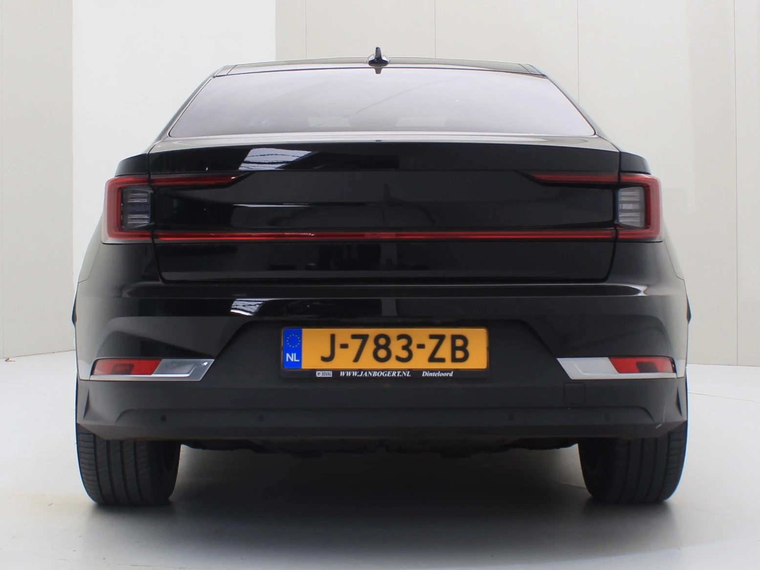 Hoofdafbeelding Polestar 2