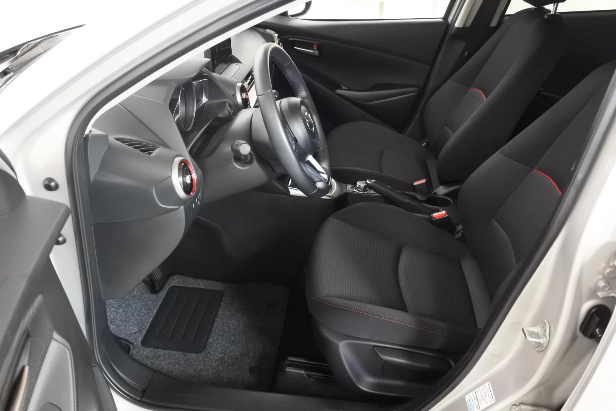 Hoofdafbeelding Mazda 2