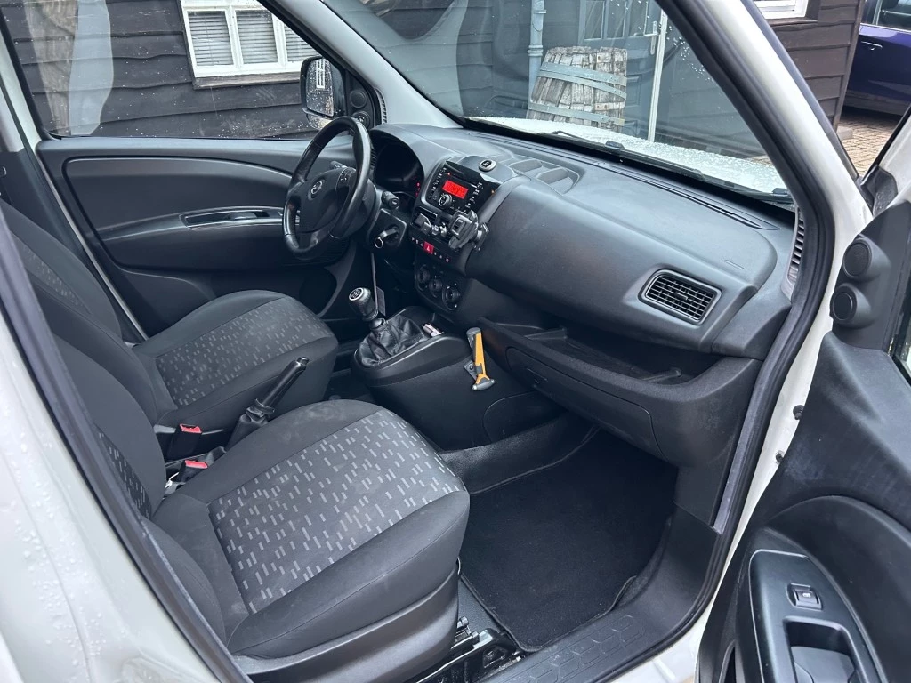 Hoofdafbeelding Opel Combo