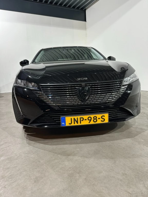 Hoofdafbeelding Peugeot e-308