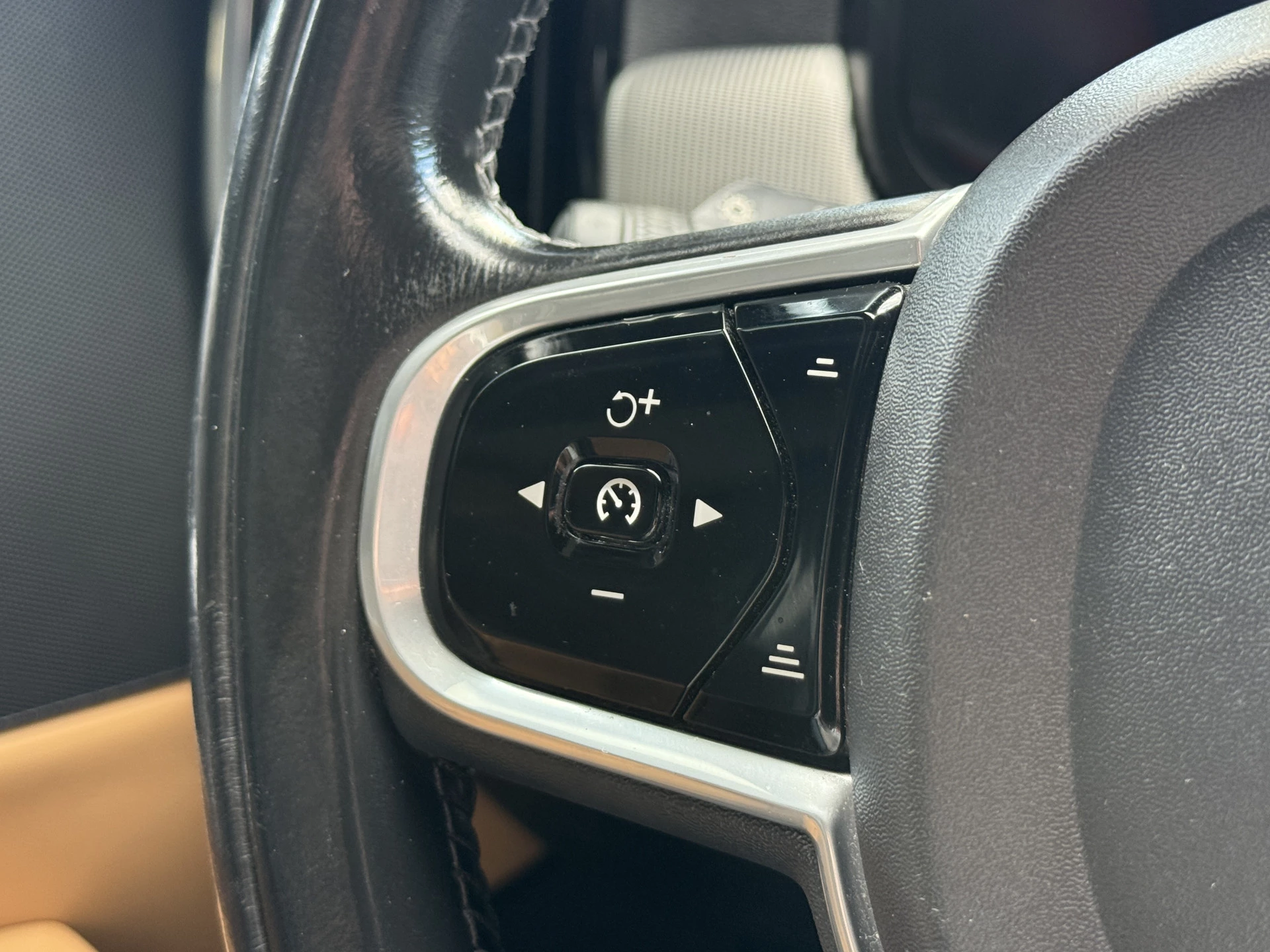 Hoofdafbeelding Volvo V90