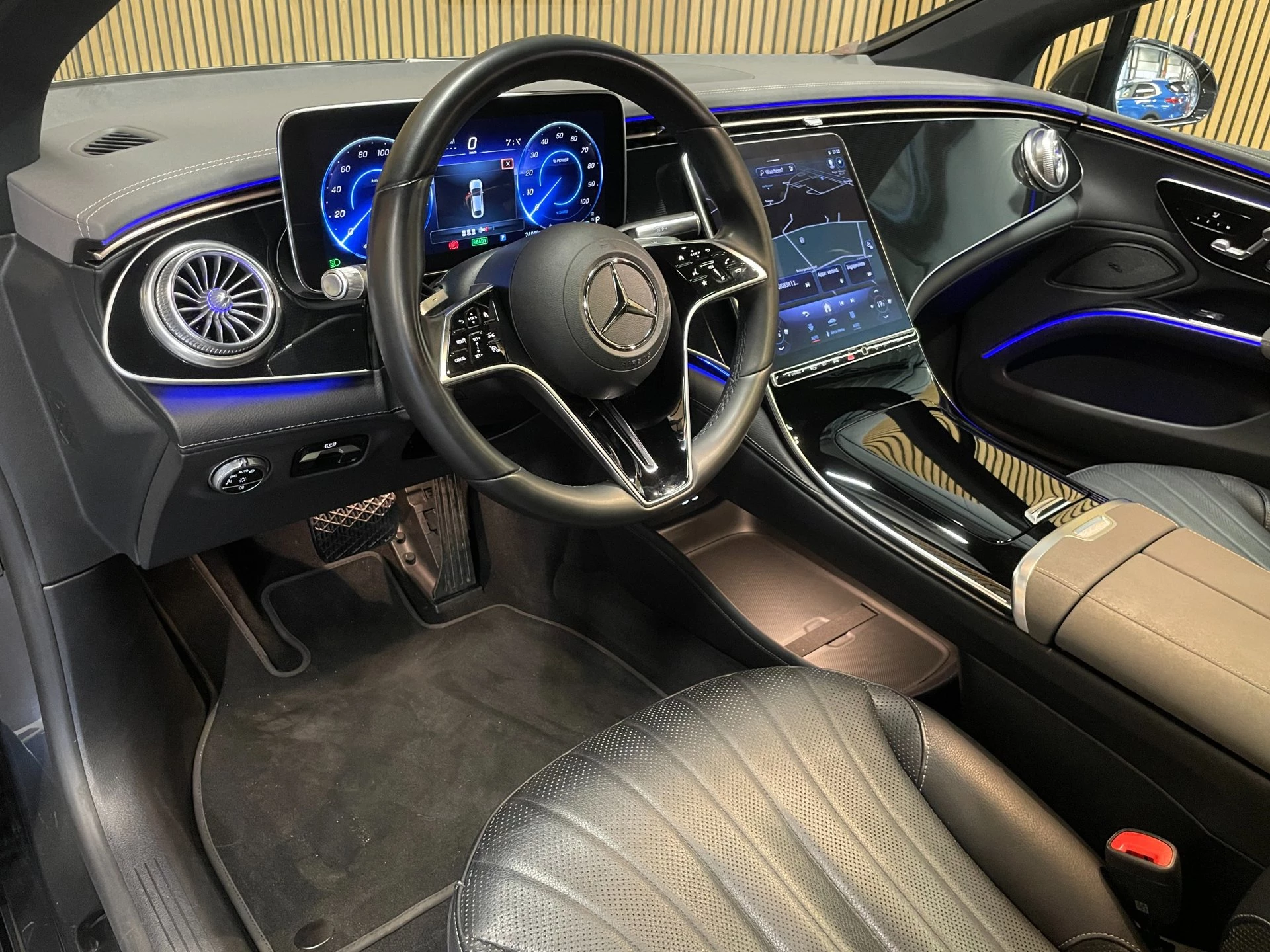 Hoofdafbeelding Mercedes-Benz EQS