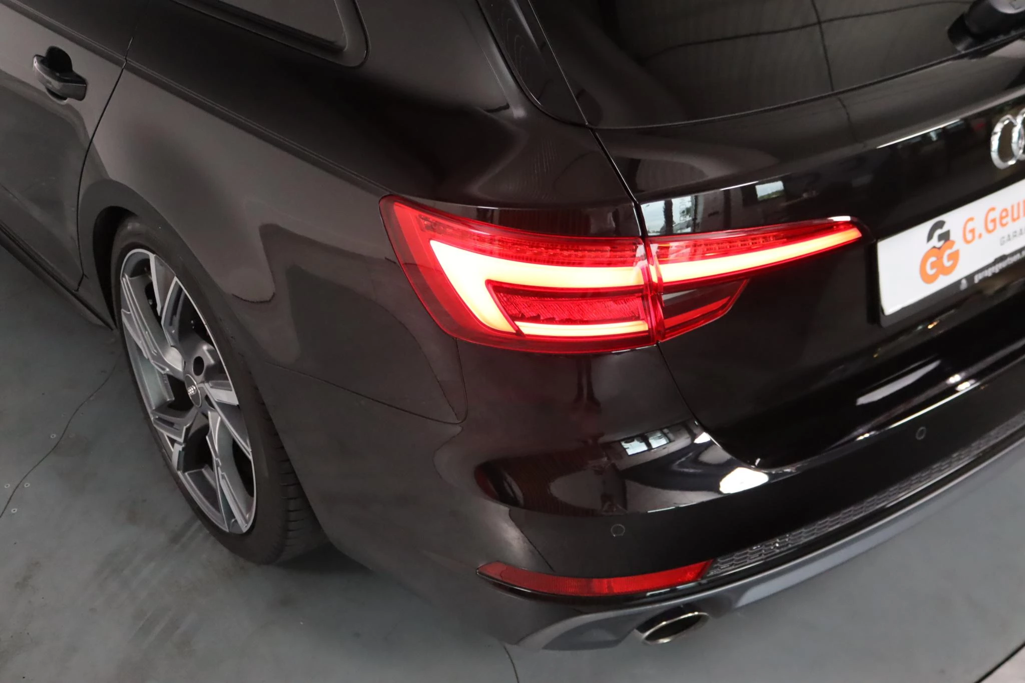 Hoofdafbeelding Audi A4