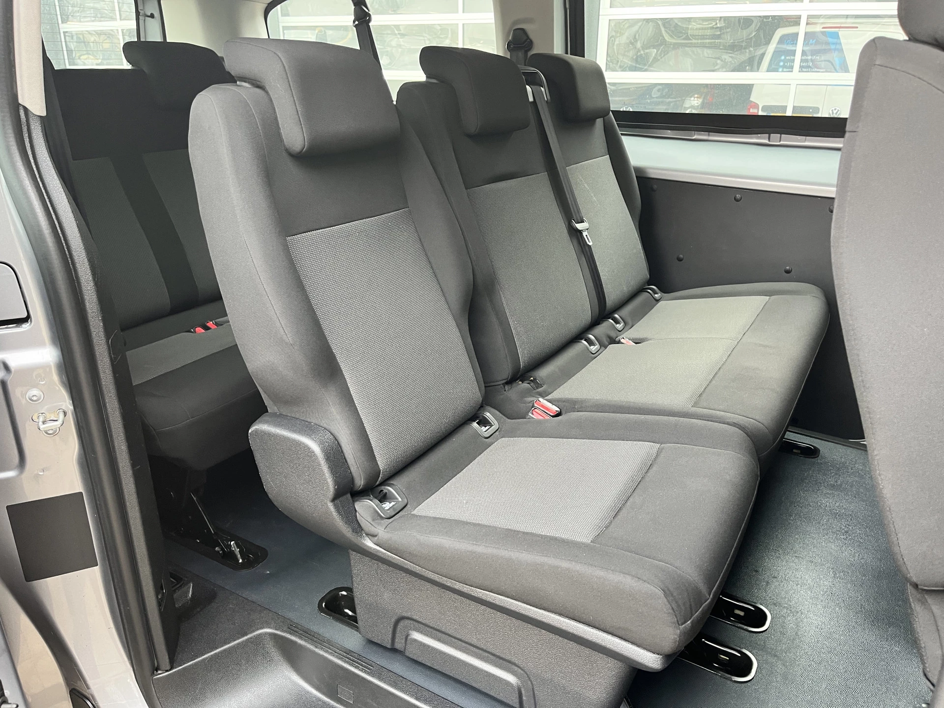 Hoofdafbeelding Peugeot Traveller