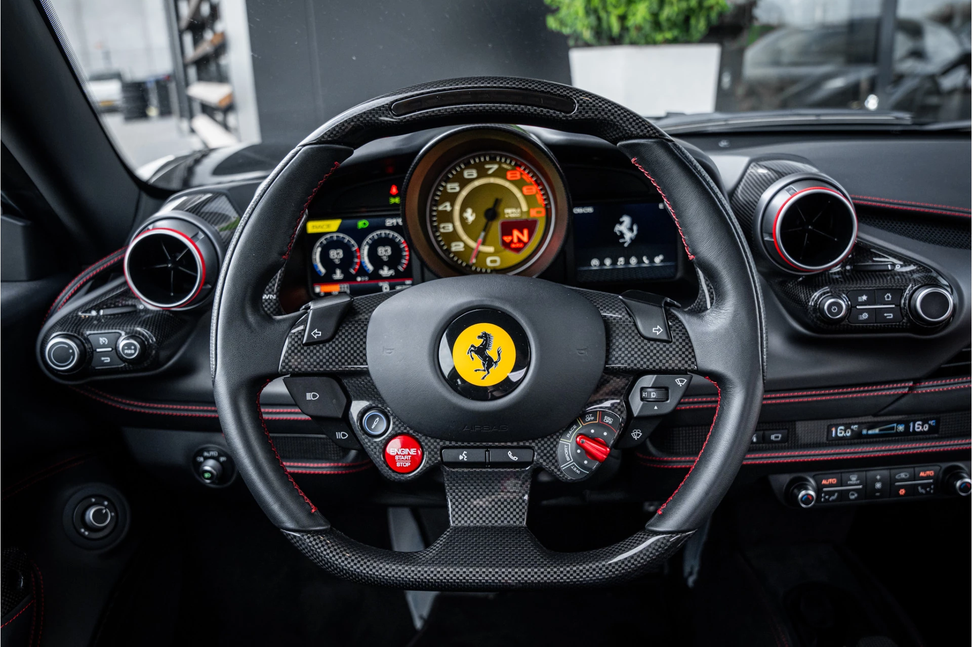 Hoofdafbeelding Ferrari F8 Tributo