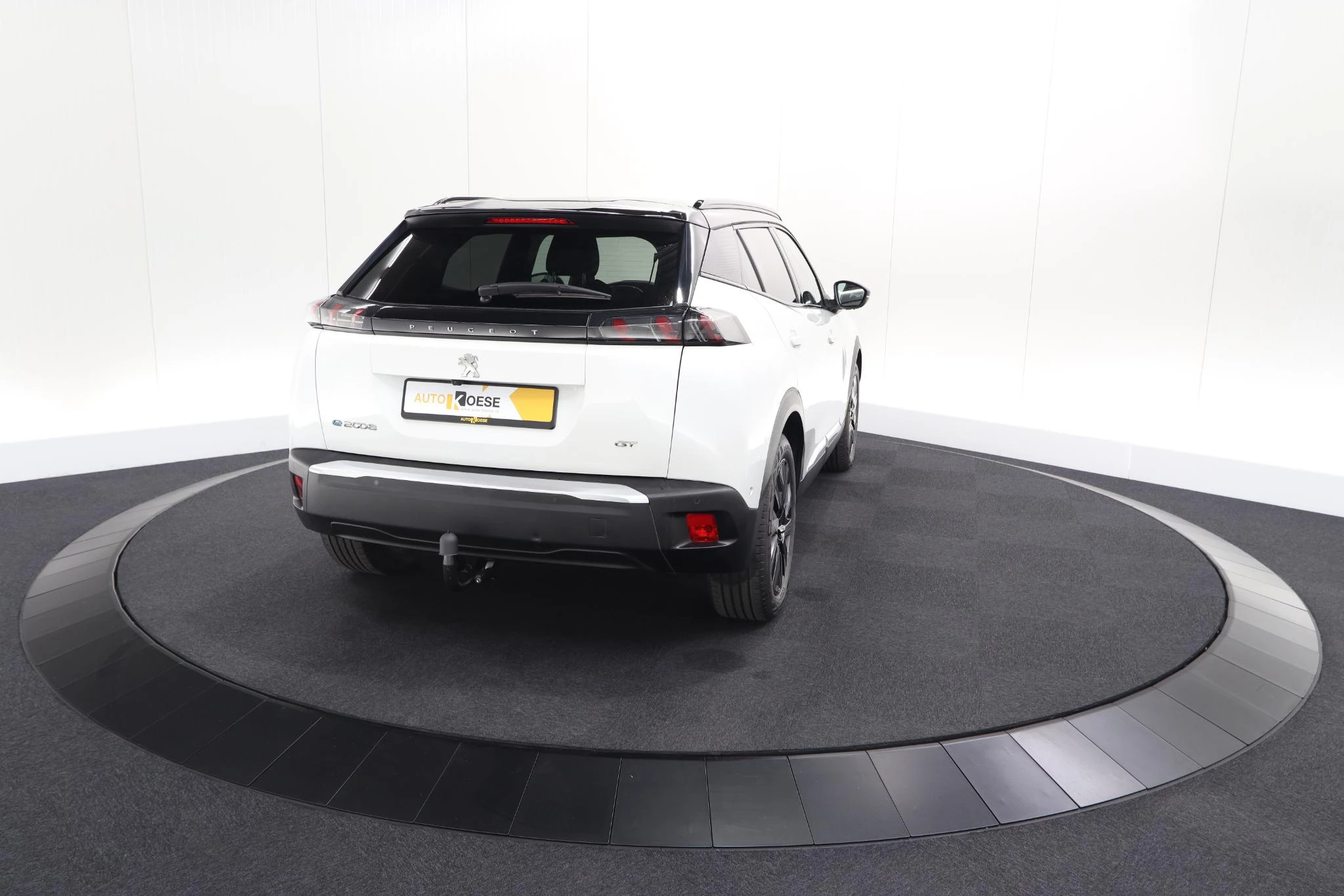 Hoofdafbeelding Peugeot e-2008