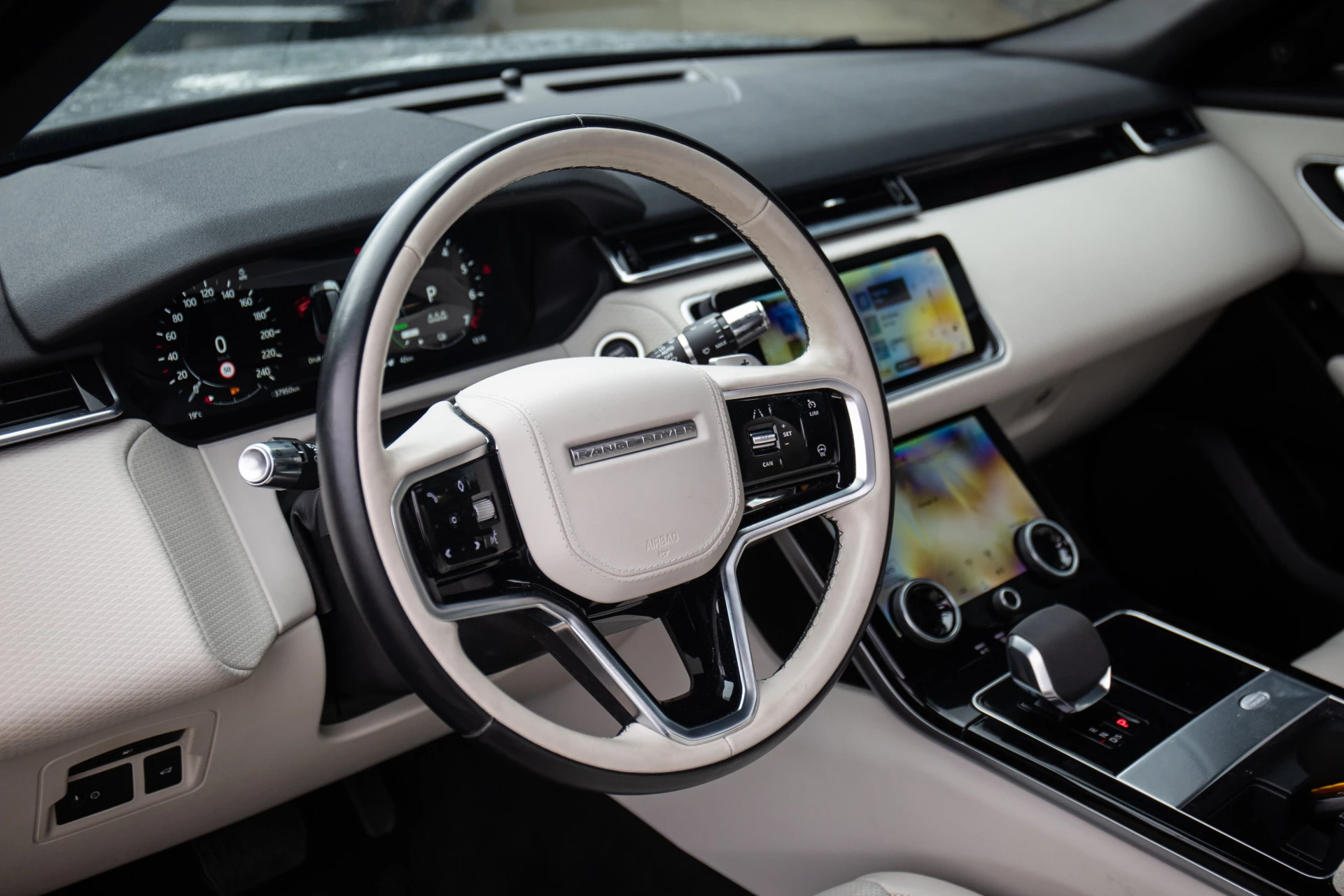 Hoofdafbeelding Land Rover Range Rover Velar