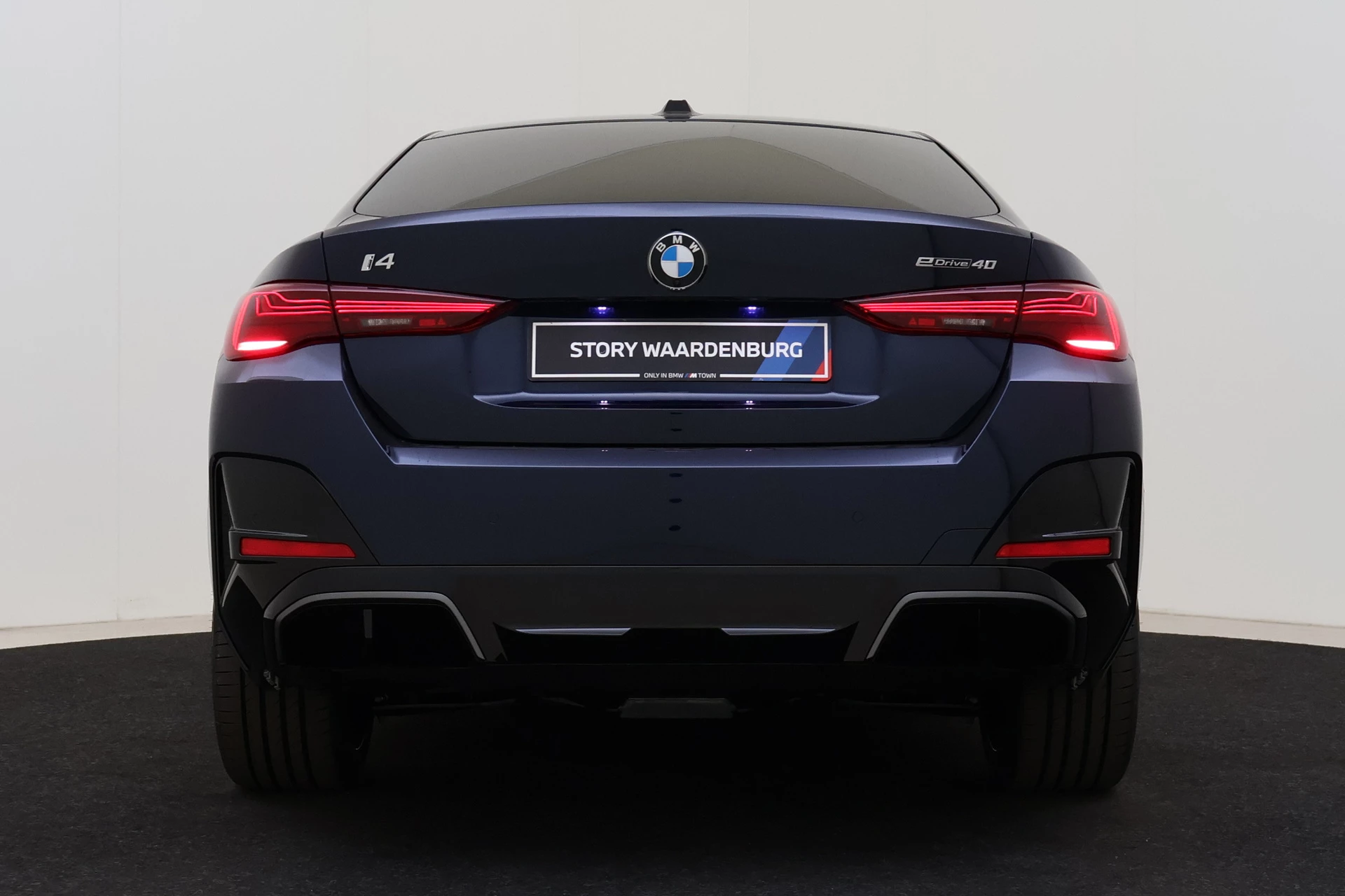 Hoofdafbeelding BMW i4