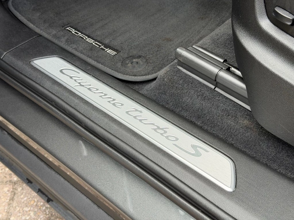 Hoofdafbeelding Porsche Cayenne