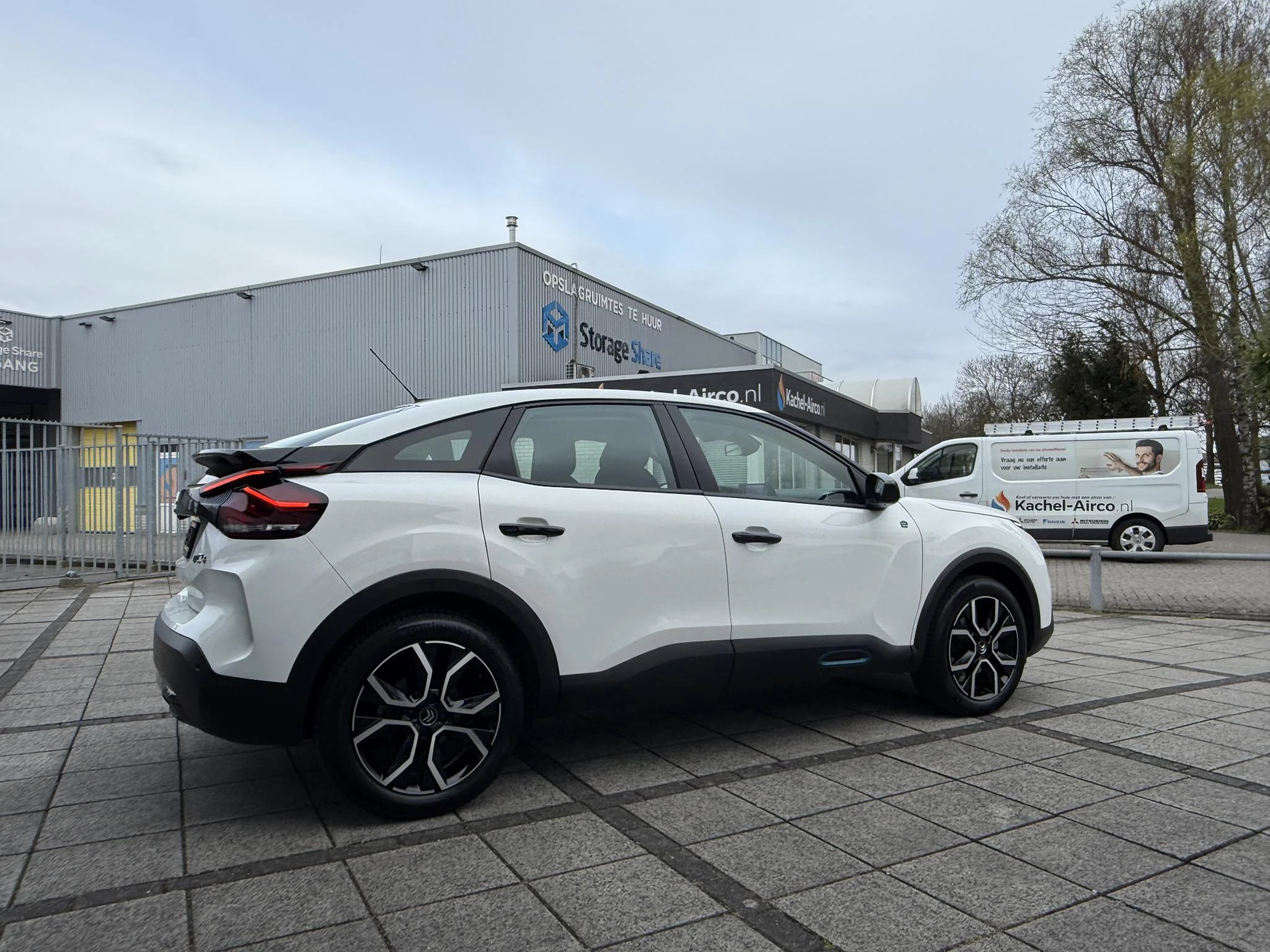 Hoofdafbeelding Citroën ë-C4