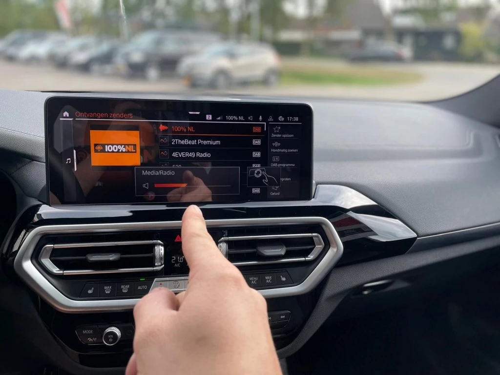 Hoofdafbeelding BMW iX3