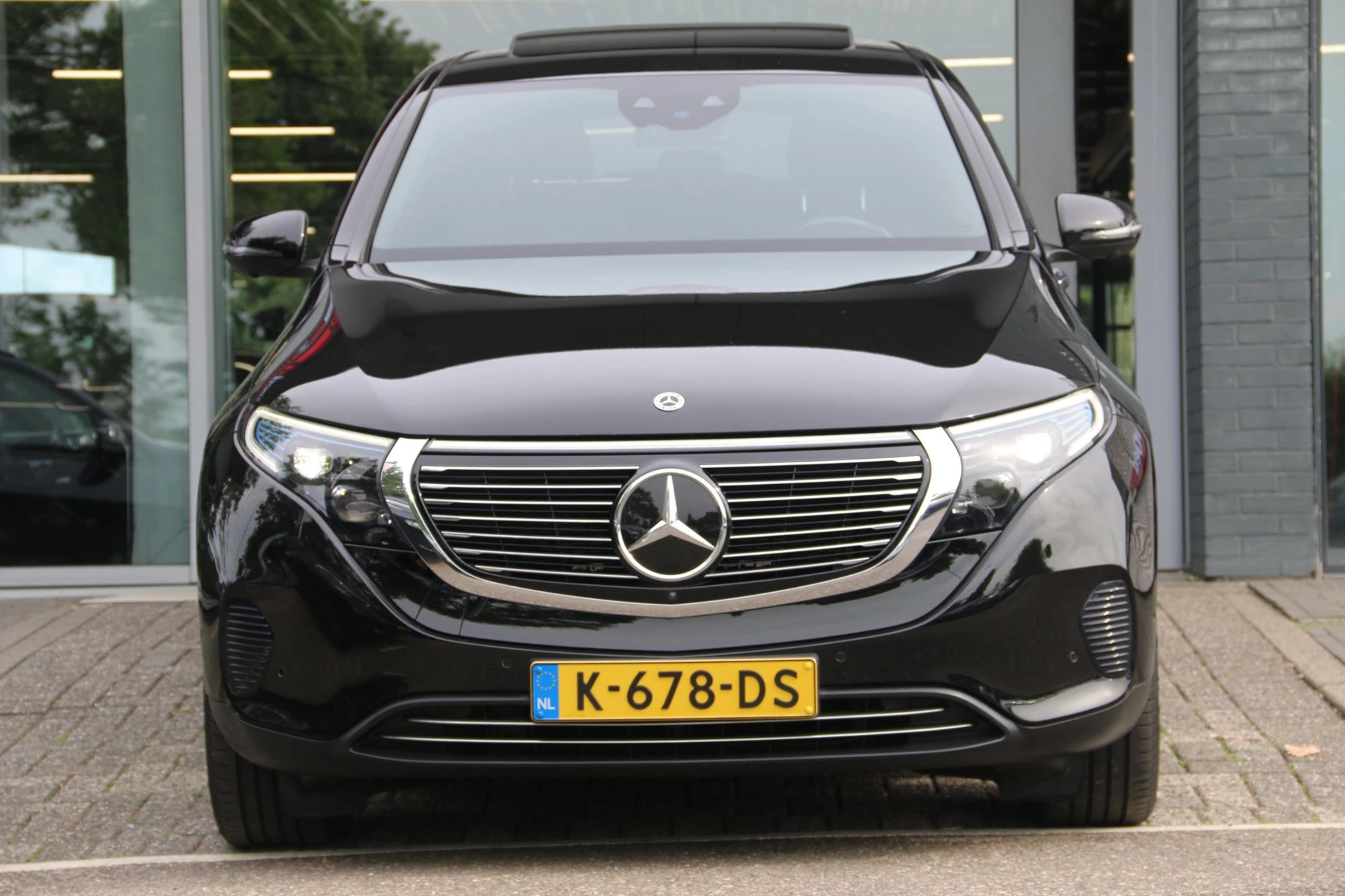 Hoofdafbeelding Mercedes-Benz EQC
