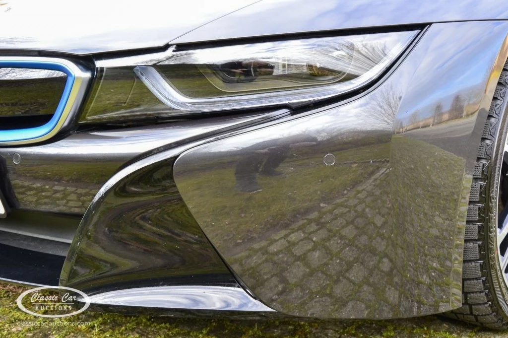 Hoofdafbeelding BMW i8