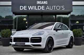 Porsche Cayenne Coupé 3.0 E-Hybrid SportDesign Krijt Pano Trekhaak 18-weg Stoelventilatie Keyless 360-camera