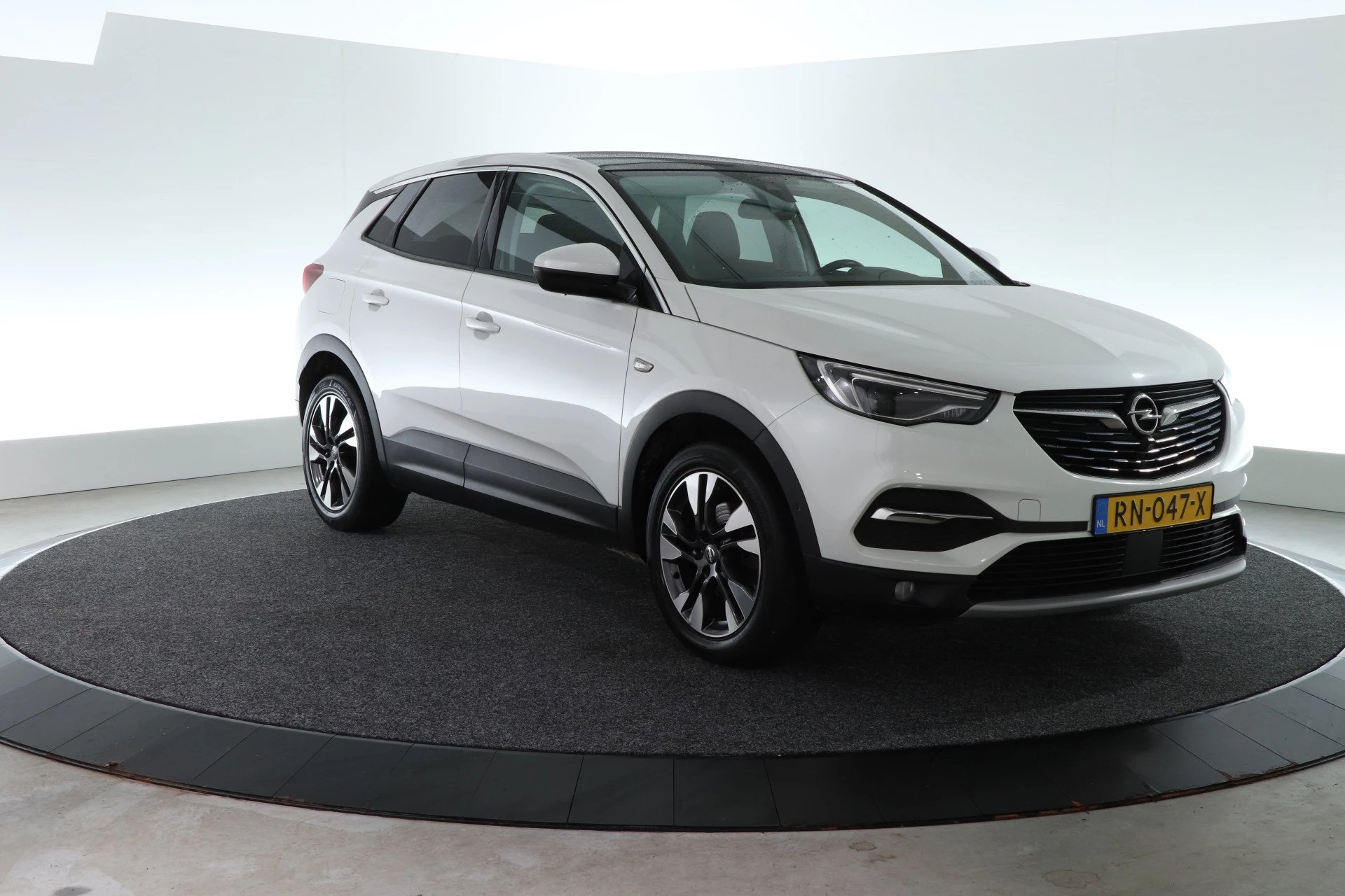 Hoofdafbeelding Opel Grandland X