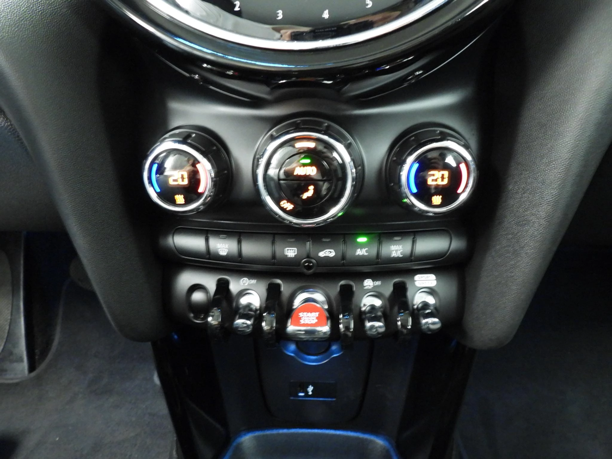 Hoofdafbeelding MINI 5-deurs