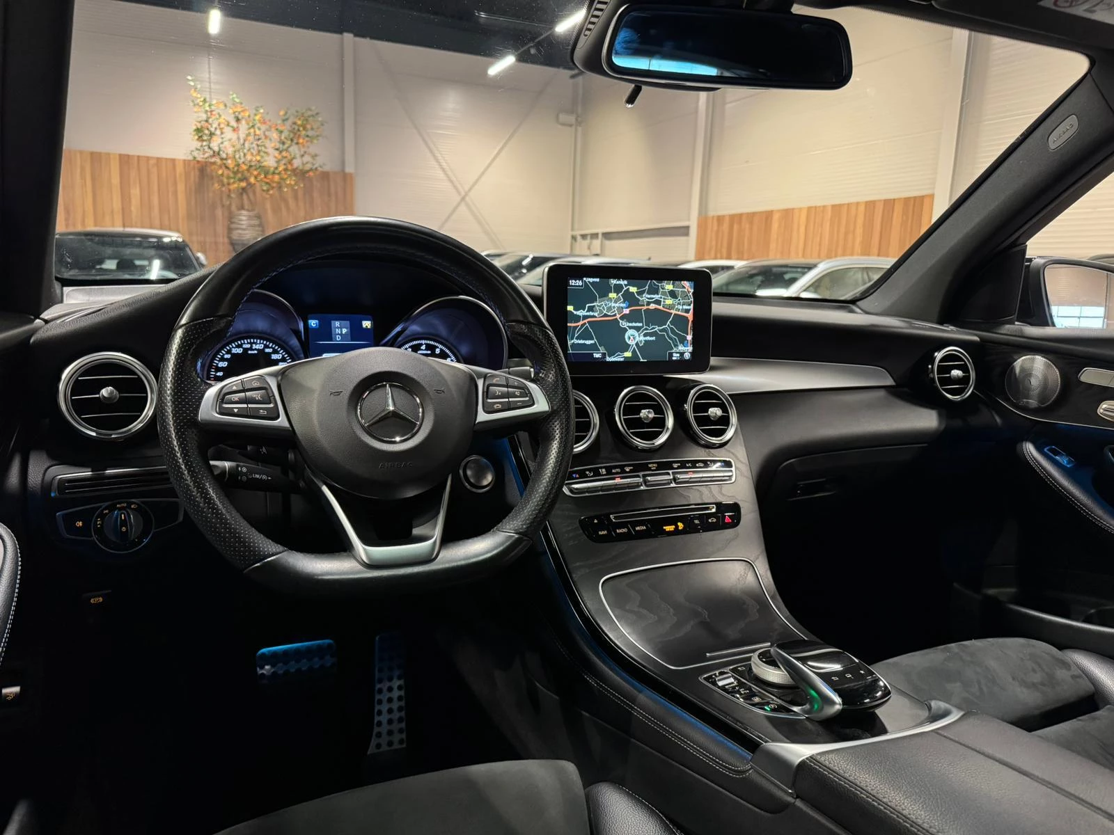 Hoofdafbeelding Mercedes-Benz GLC