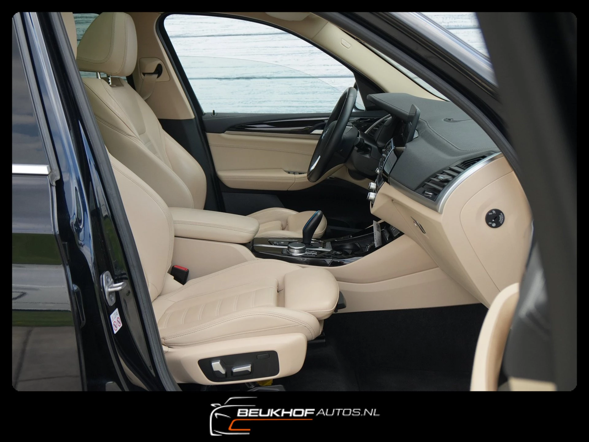 Hoofdafbeelding BMW iX3