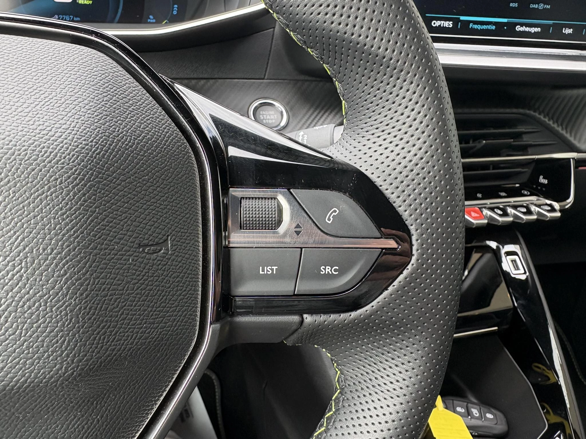 Hoofdafbeelding Peugeot e-208