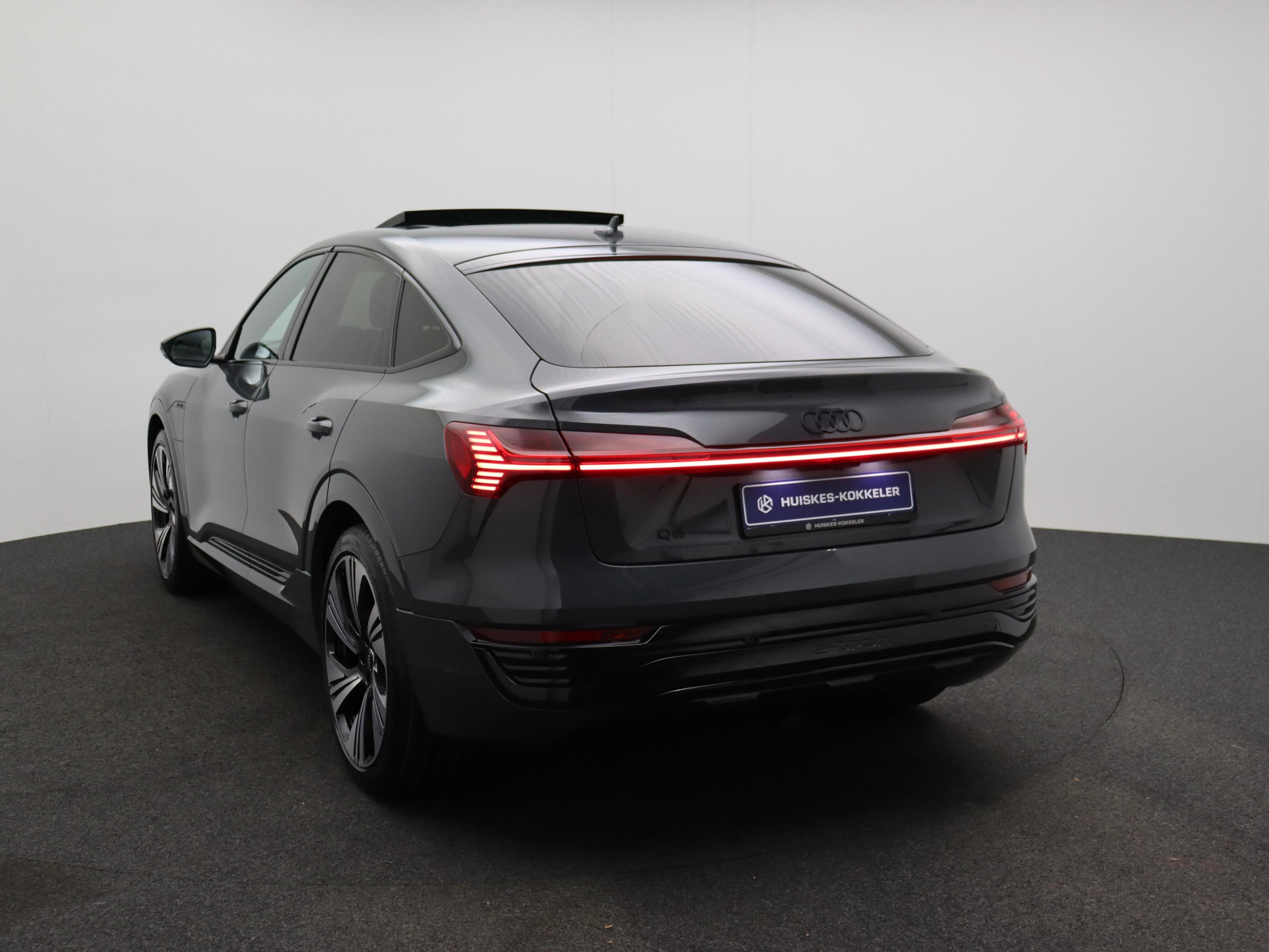 Hoofdafbeelding Audi Q8 Sportback e-tron