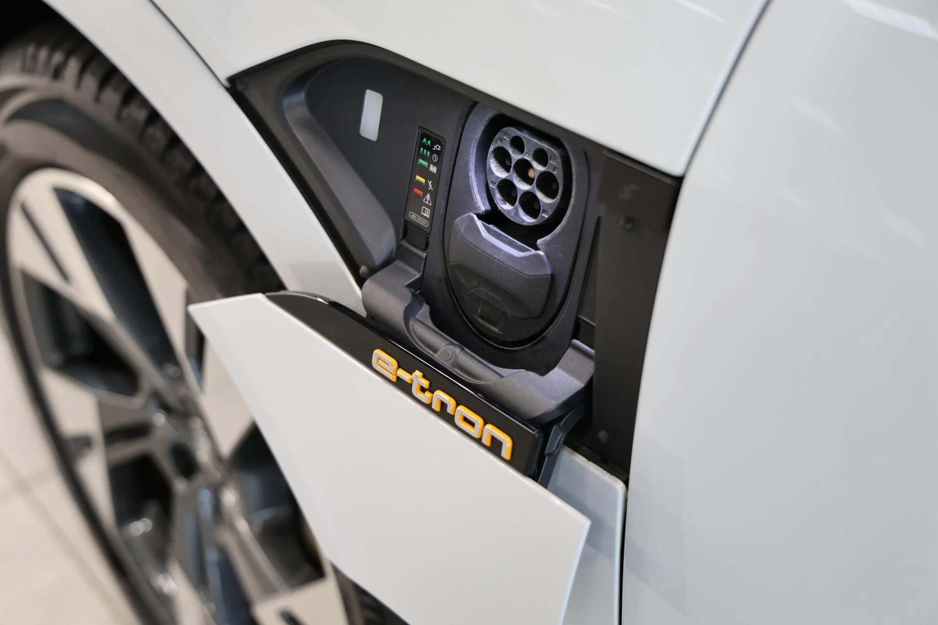 Hoofdafbeelding Audi e-tron