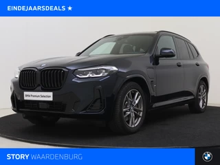 BMW X3 xDrive30e High Executive M Sport Automaat / Panoramadak / Sportstoelen / Stoelverwarming / Comfort Access / Parking Assistant / Gesture Control / Live Cockpit Professional