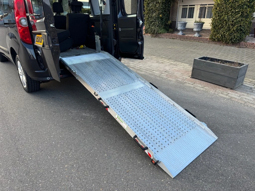 Hoofdafbeelding Opel Combo