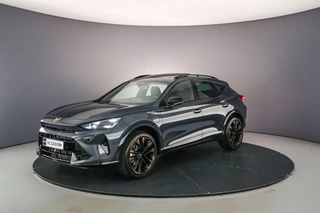 CUPRA Formentor Business 1.5 TSI eHybrid 204pk DSG Automaat Panoramadak, Elektrische achterklep, 360 camera, Navigatie, Achteruitrijcamera, Stuurwiel verwarmd