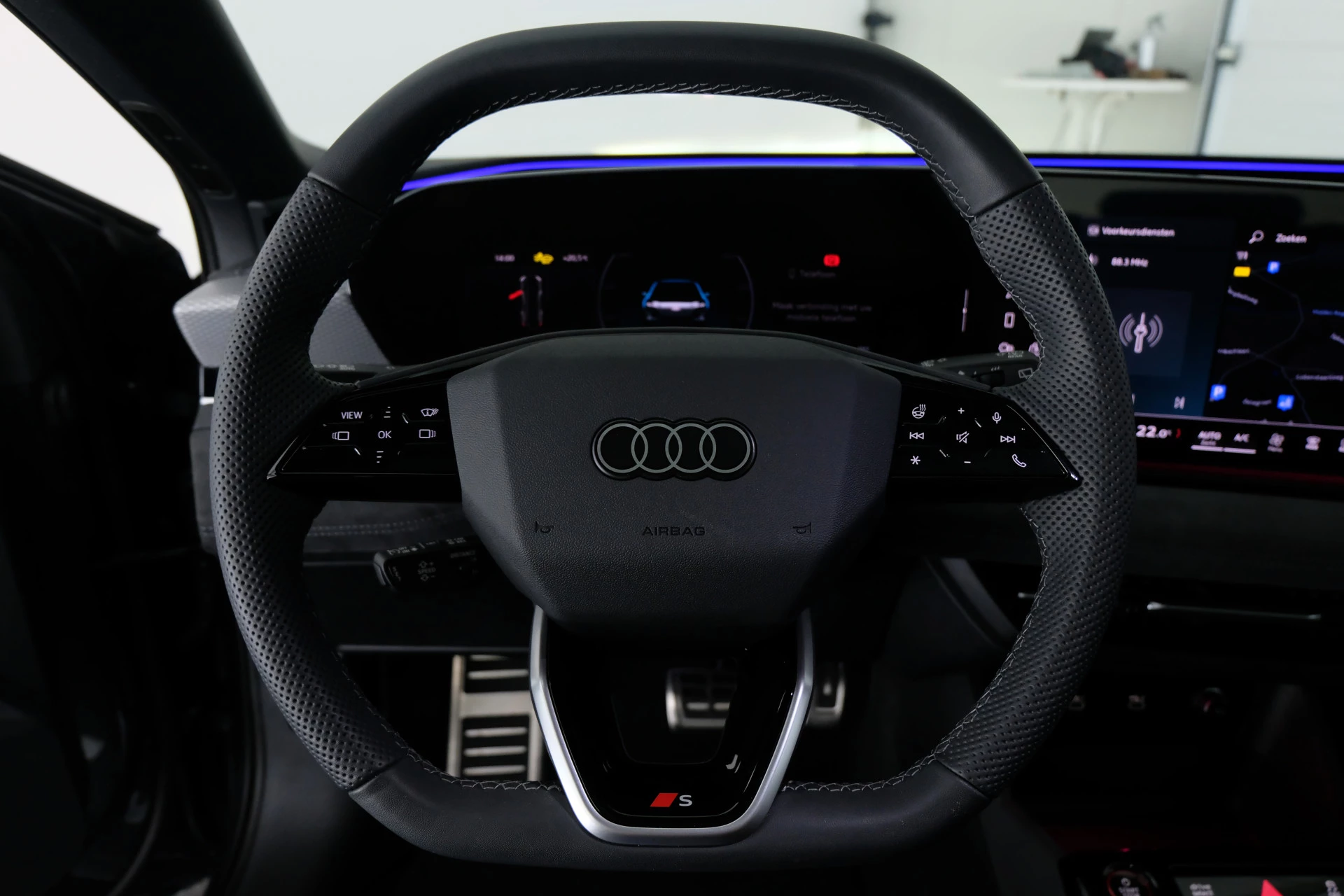 Hoofdafbeelding Audi A6 Avant e-tron