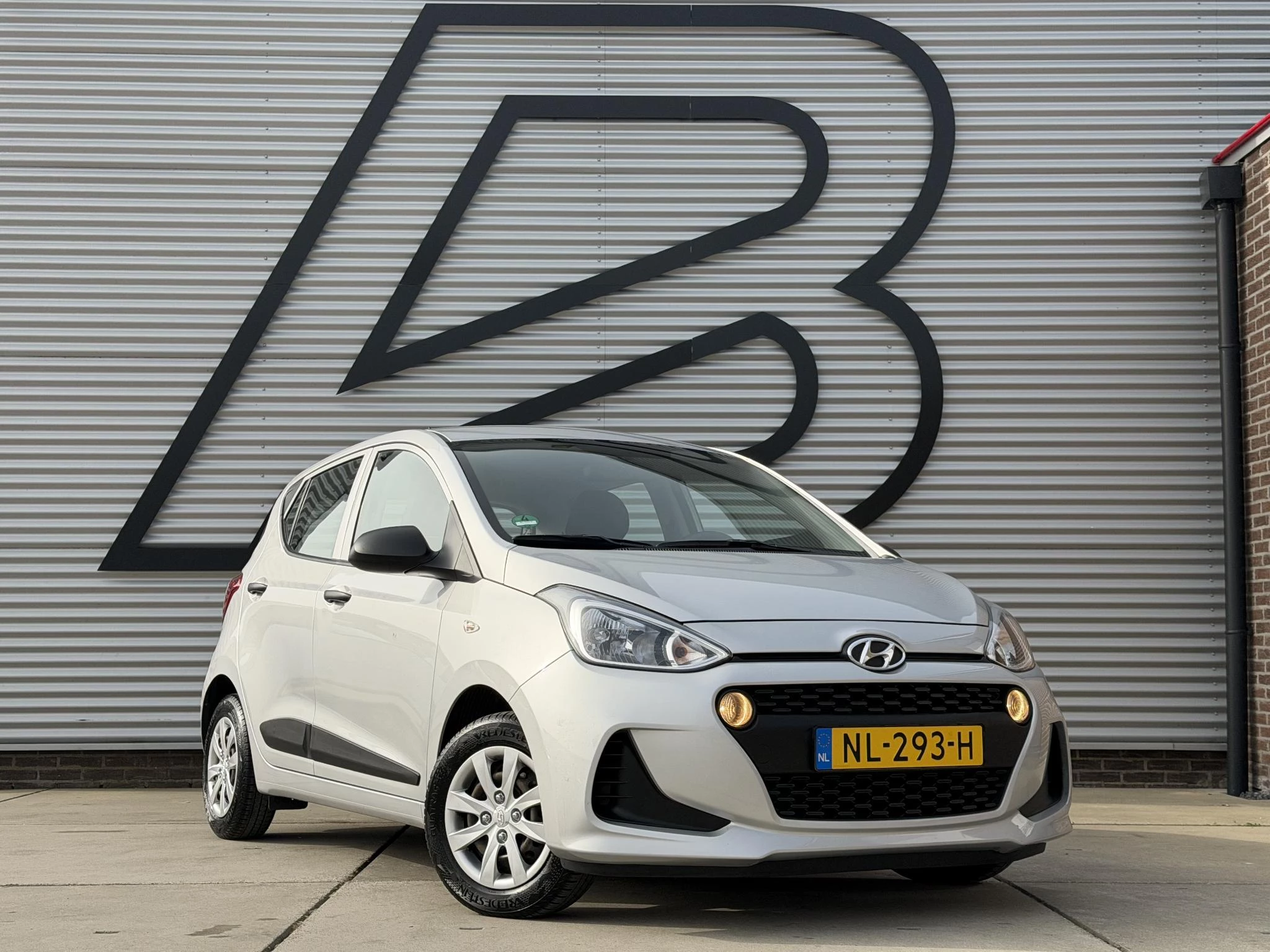 Hoofdafbeelding Hyundai i10