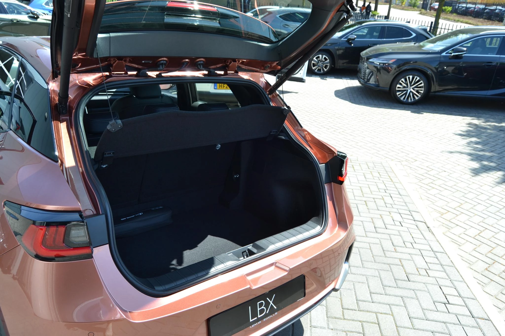 Hoofdafbeelding Lexus LBX