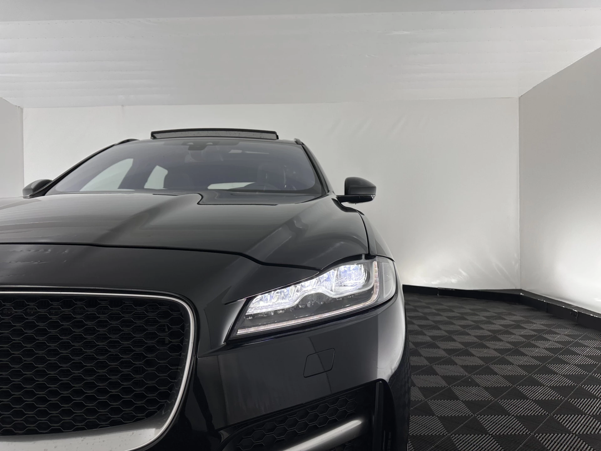 Hoofdafbeelding Jaguar F-PACE